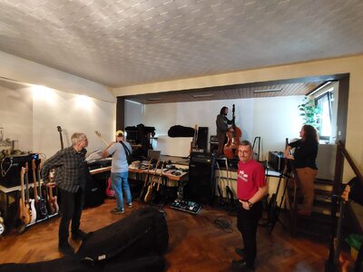 20221015_145047.jpg 20221015_145047.jpg