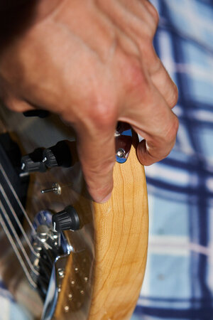 Lakland4414-6.jpg Lakland4414-6.jpg