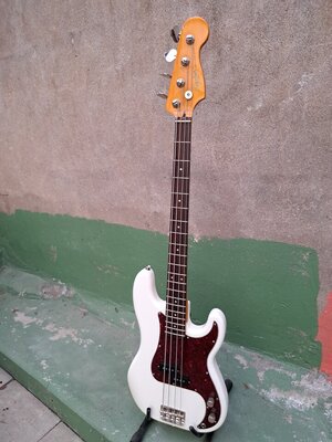 Squier Precission Bass