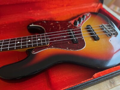 Fender CS Jazz Bass 64 NOS - 9.jpeg
