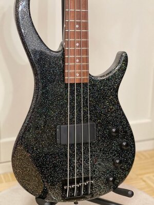 Peavey G bass