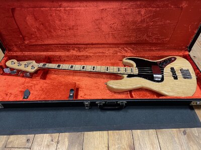 Fender 75 Jazz Bass Bj. 2009 Reserviert