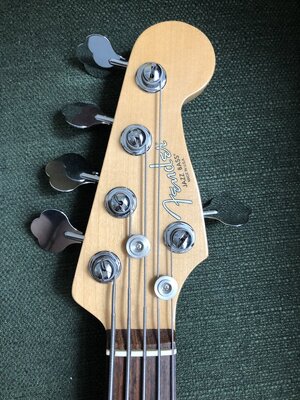 Tausche Fender American Standard Jazzbass 5