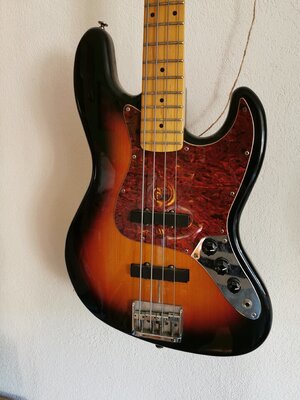 Fenix Jazz Bass