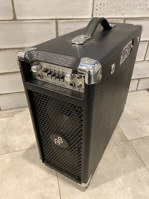 Phil Jones Briefcase Bass Combo