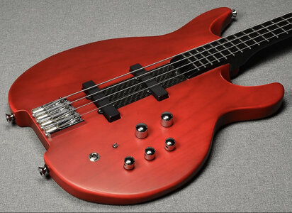 Status KingBass Mk-II Serial number #001