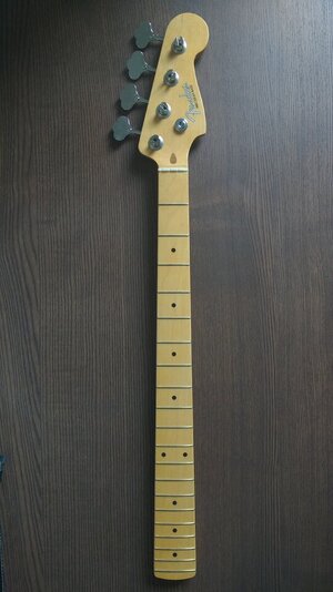 Fender American Original 50s Precision Bass neck + tuners