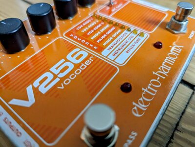 Electro Harmonix EHX Vocoder V256