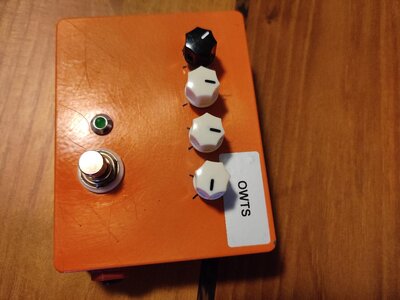 Reserviert bis Zahlungseingang: modifiziertes Chaos Fuzz