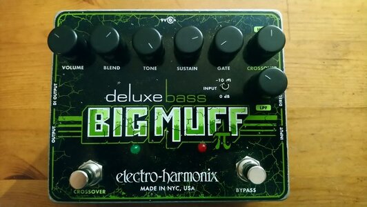 Electro-Harmonix Deluxe Bass Big Muff pi