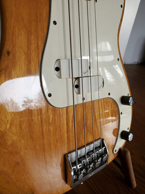 Fender_05.jpg