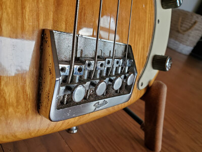 Fender_09.jpg