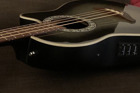 Ovation Bass