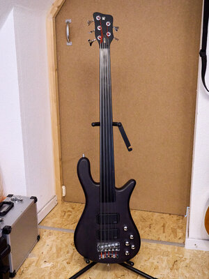 Warwick Rockbass Streamer Fretless 5 Satter mit Noll Elektronik