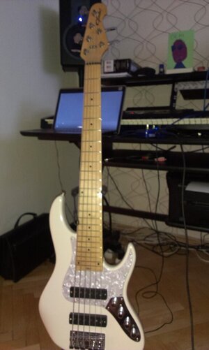 GONDA VI. Luthier Bass from Slovakia