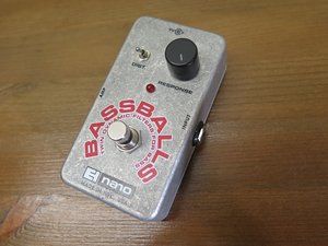 bassballs1.jpg bassballs1.jpg