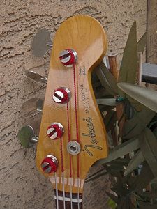 Headstock.jpg