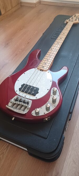 1991 MusicMan Stingray Trans Red; Tausch möglich!