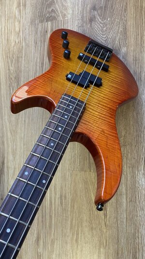 Guild Pilot Bass USA Bass SB602 >1988<