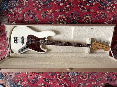 Squier Jazz Bass Olympic White 1983 JV Serie - Made in Japan