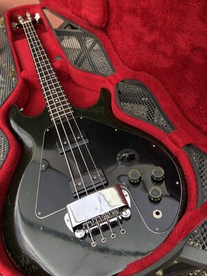1976 Gibson the ripper L-9S