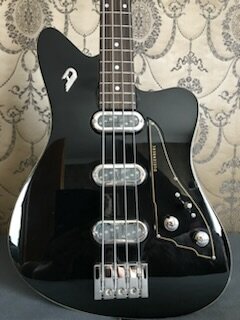 suche einen Duesenberg Triton