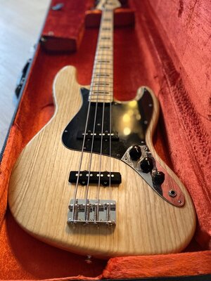 Fender R.I. 75 USA Jazzbass