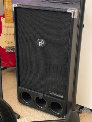 Phil Jones PB300 Aktivbassbox 6x5", 250 Watt