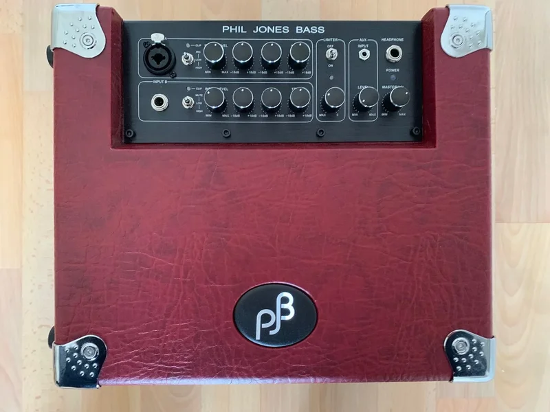 Verkauft - Phil Jones BG-100 Bass Cub