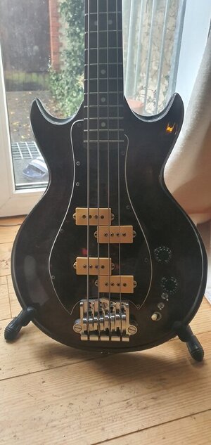 Westbury Track 4 Bass