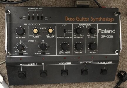 Roland GR33B.JPG