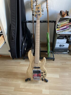 Ibanez ATK 815