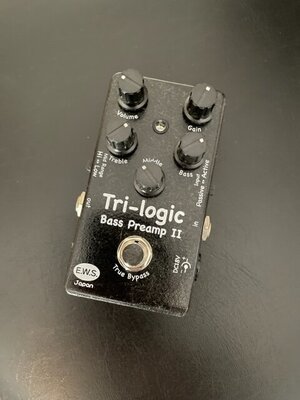 EWS Tri-Logic Preamp Pedal