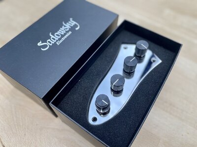 Sadowsky Onboard Bass Preamp - 4 Knob - NEU!!!