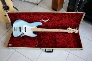 Fender Masterbuild Jazz Bass 013.JPG