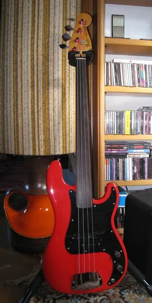 schepper 7ender preci fretless 78 2022.webp schepper 7ender preci fretless 78 2022.webp