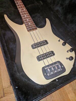 G&L Interceptor Bass 1987 - PRICE DROP