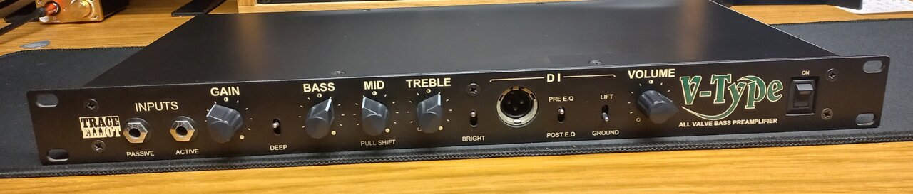 Trace Elliot V-Type bass preamp