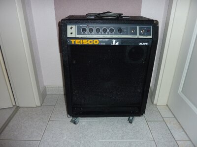 Teisco A 500 B Basscombo