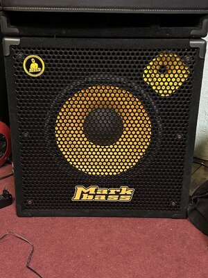 1x15“ leichte und moderne Bass Box Markbass Standard 151HR-8 Ohm