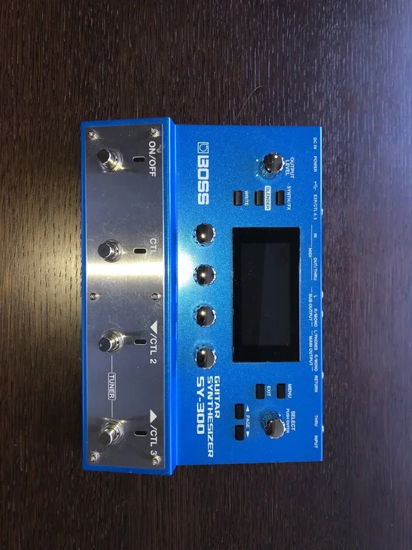 Boss SY-300 Guitar Syntheziser