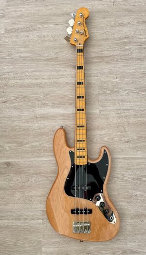 Squier CV 70s Jazz MN NAT