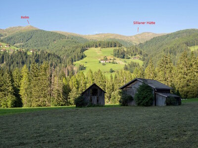 Helm+Hütte.jpg Helm+Hütte.jpg