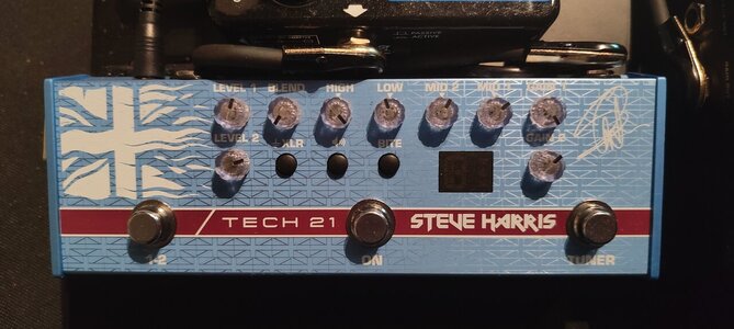 Steve Harris Sansamp SH1