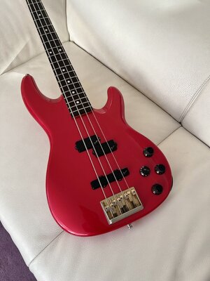 Fender Precision Lyte Japan (3,5kg)