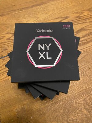 D'Addario NYXL 45-100 – Saiten für 4 String (9 Sätze, alle neu und ungeöffnet…)