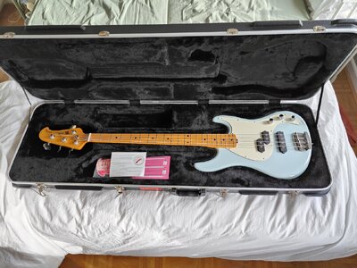 Music Man Caprice bass