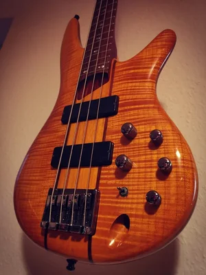 IBANEZ SOUNDGEAR SR700