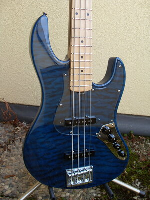 Edwards by ESP Jazz Bass zu verkaufen
