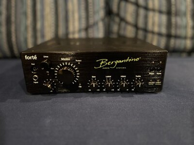 Verkauft !!! Bergantino Audio Forté D Lightweight Bass Amplifier